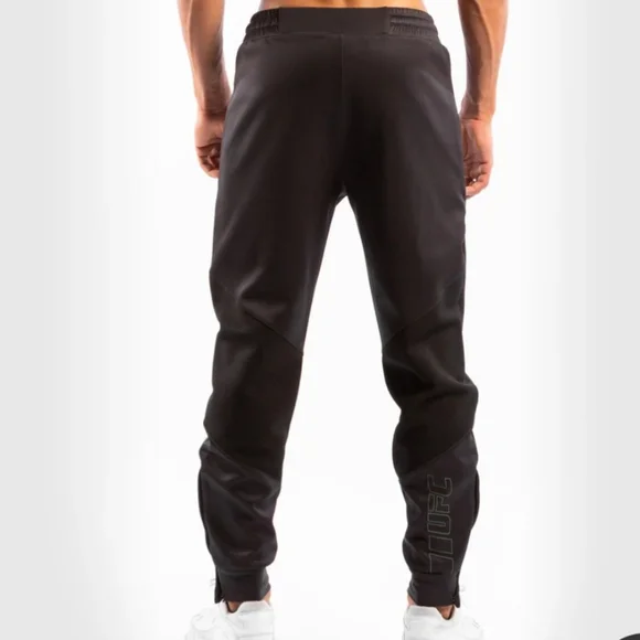 UFC VENUM AUTHENTIC FIGHT NIGHT MEN’S WALKOUT PANTS BLACK Size M NWT